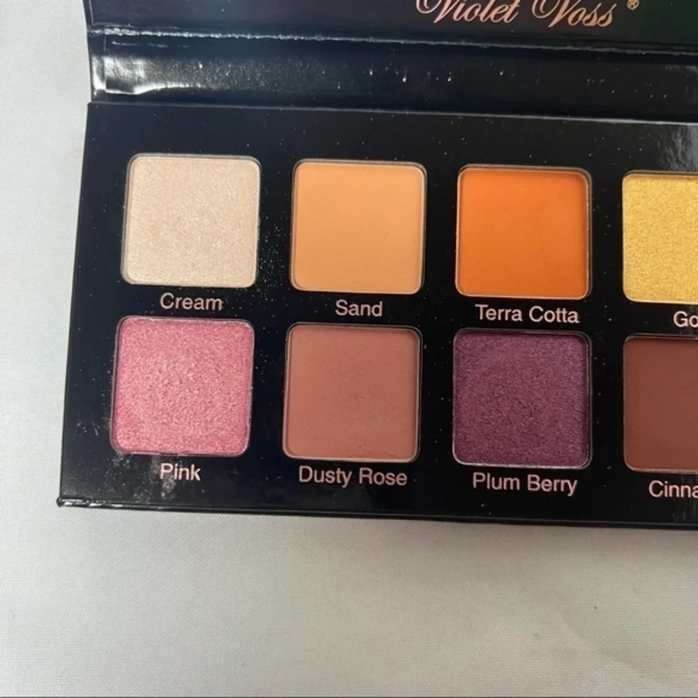 Violet Voss Essentials Series Eyeshadow Palette
